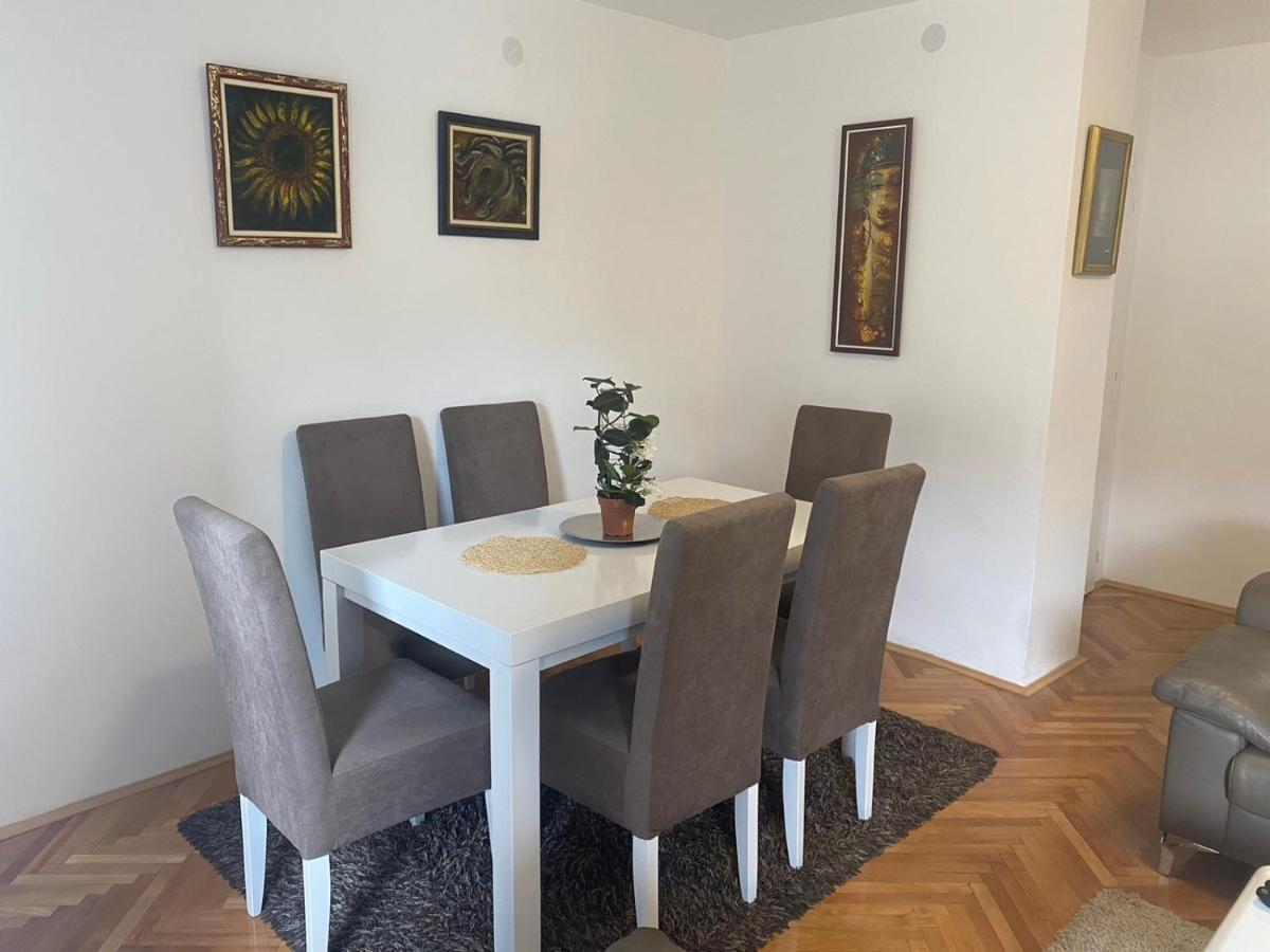 Sandra Ni Extérieur photo